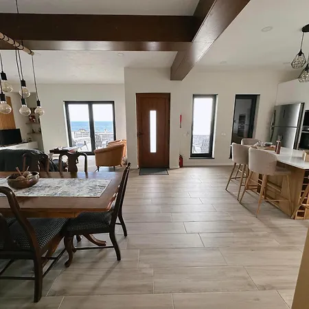 A Maresia Holiday home *